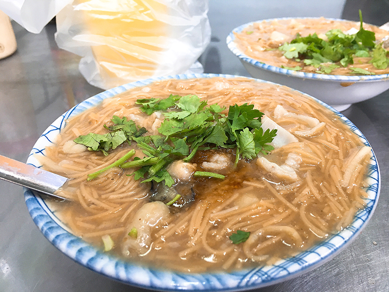 阿桑蚵仔麵線&佳鑫金桔檸檬&皇家香腸