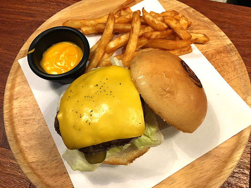 Burger Control Bistro 漢堡控館