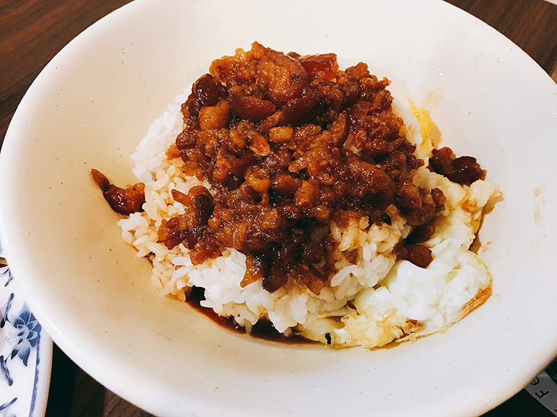 阿英滷肉飯