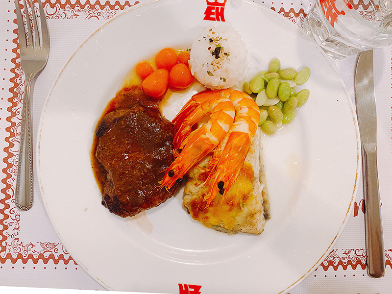 台北國王大飯店咖啡廳