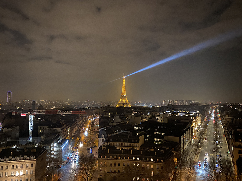 凱旋門上的巴黎鐵塔